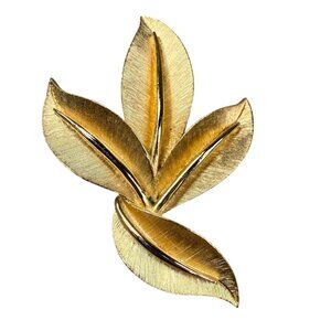 Vintage Trifari Gold-Tone Leaf Brooch Pin Jewelry Women Textured Design